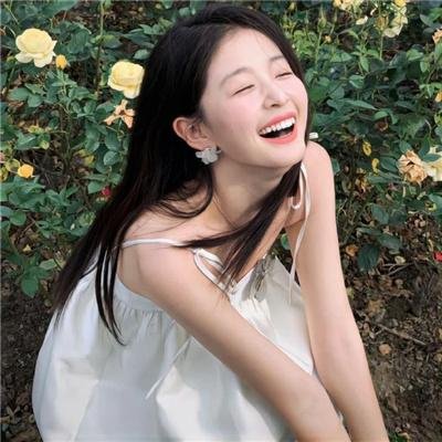 年轻的女王 高清封面